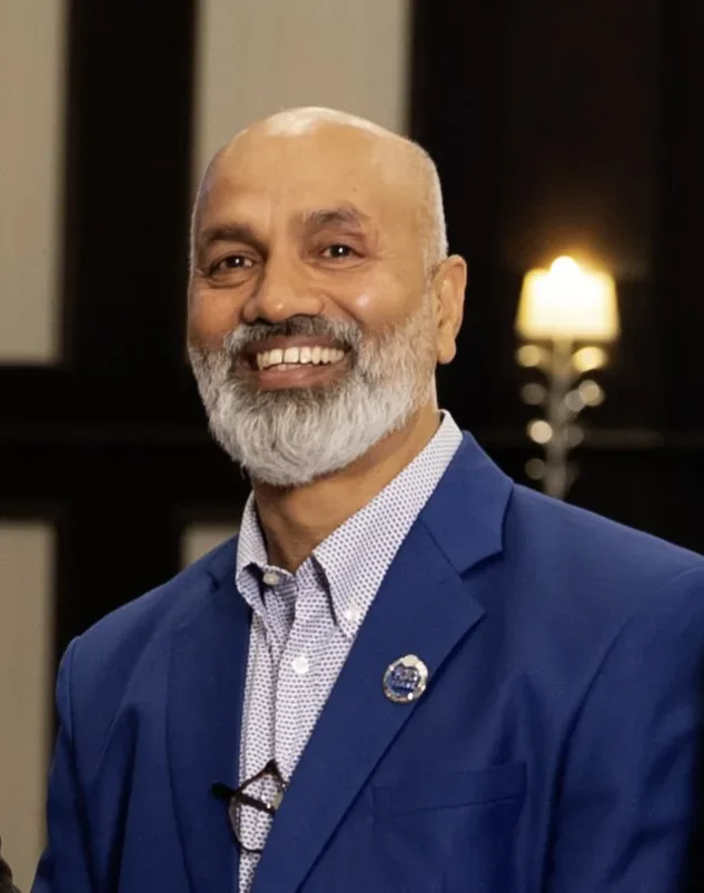 Kamal Mohiyuddin، المؤسس والرئيس